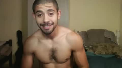 Snapshot of uliseshot450305 chatting on February 5, 2025, 11:39 pm Ulises Gomez online show from February 5, 2025, 11:39 pm