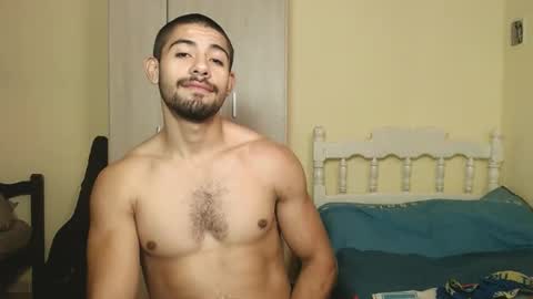 Snapshot of uliseshot450305 chatting on February 11, 2025, 5:50 pm Ulises Gomez online show from February 11, 2025, 5:50 pm