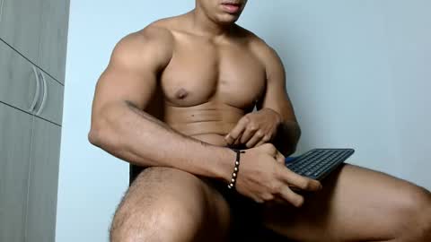 Felipe  model independent online show from May 14, 2026, 10:33 am