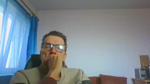 ulmeni4 online show from February 21, 2025, 10:17 am