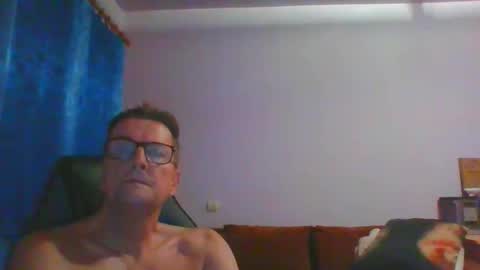 Snapshot of ulmeni4 chatting on November 23, 2025, 5:57 pm ulmeni4 online show from November 23, 2025, 5:57 pm