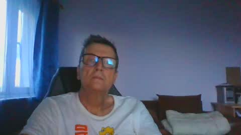 ulmeni4 online show from July 27, 2026, 6:04 pm