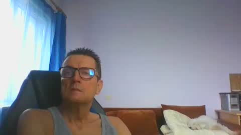 ulmeni7 online show from January 6, 2026, 9:46 am