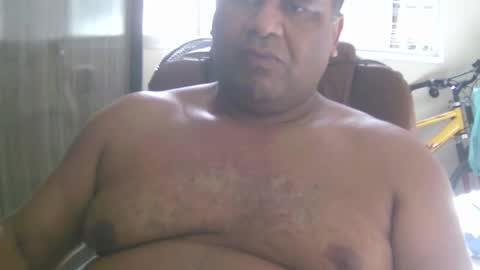 Snapshot of ulmo_br chatting on November 2, 2025, 6:21 pm ulmo_br online show from November 2, 2025, 6:21 pm