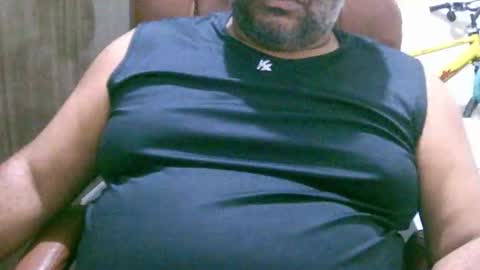 Snapshot of ulmo_br chatting on November 20, 2025, 12:11 am ulmo_br online show from November 20, 2025, 12:11 am