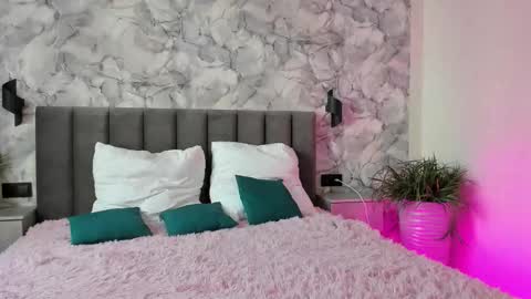 Snapshot of ultima_ma18 chatting on October 21, 2025, 4:35 am Melena online show from October 21, 2025, 4:35 am