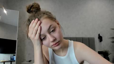 Snapshot of ultima_ma18 chatting on November 18, 2025, 1:00 am Melena online show from November 18, 2025, 1:00 am