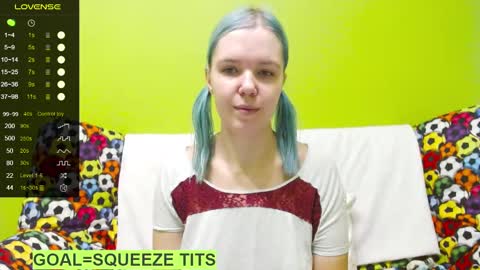 Snapshot of ultra_meow chatting on January 9, 2025, 1:45 pm Roxy online show from January 9, 2025, 1:45 pm