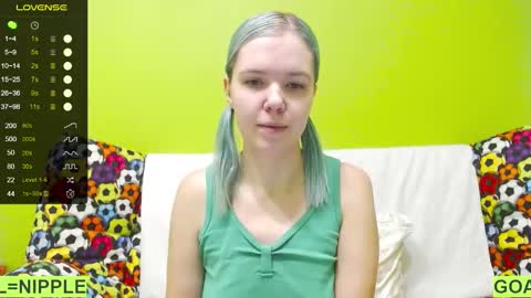 Snapshot of ultra_meow chatting on January 26, 2025, 11:50 pm Roxy online show from January 26, 2025, 11:50 pm