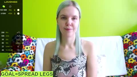 Snapshot of ultra_meow chatting on February 18, 2025, 11:22 am Roxy online show from February 18, 2025, 11:22 am