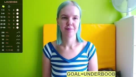 Snapshot of ultra_meow chatting on October 30, 2025, 11:22 am Roxy online show from October 30, 2025, 11:22 am