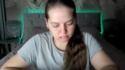 Snapshot of ulystar chatting on October 21, 2025, 5:19 am Ulyana online show from October 21, 2025, 5:19 am