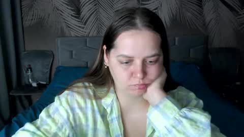 Snapshot of ulystar chatting on November 21, 2025, 8:35 am Ulyana online show from November 21, 2025, 8:35 am