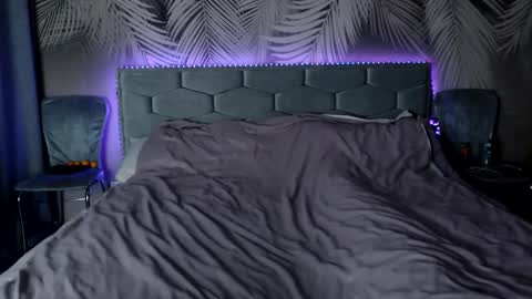 Snapshot of ulystar chatting on December 5, 2025, 7:17 am Ulyana online show from December 5, 2025, 7:17 am