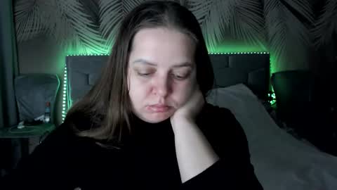 Snapshot of ulystar chatting on December 18, 2025, 7:14 am Ulyana online show from December 18, 2025, 7:14 am