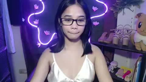 Snapshot of umi_pinay69xx chatting on November 24, 2025, 6:07 pm umi online show from November 24, 2025, 6:07 pm