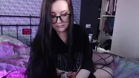 Julia online show from December 23, 2024, 8:00 am