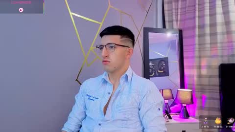 Snapshot of un_sluttyy chatting on November 11, 2025, 11:43 am un_sluttyy online show from November 11, 2025, 11:43 am