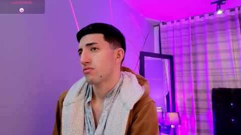 Snapshot of un_sluttyy chatting on December 16, 2025, 11:37 am un_sluttyy online show from December 16, 2025, 11:37 am