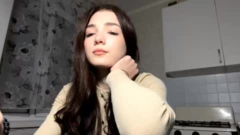 Snapshot of unaberto chatting on December 16, 2025, 3:28 pm Isobelle lisi online show from December 16, 2025, 3:28 pm