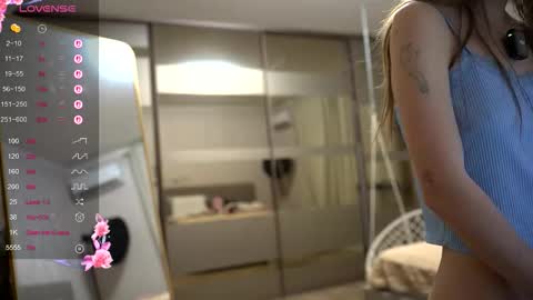 Snapshot of unarks chatting on November 11, 2025, 7:36 pm unarks online show from November 11, 2025, 7:36 pm