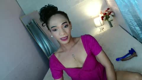 Snapshot of uncut_queen chatting on April 16, 2026, 5:08 am LOVELY JANE online show from April 16, 2026, 5:08 am