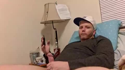 Snapshot of uncutbro420 chatting on January 28, 2025, 9:41 am Uncut Bro online show from January 28, 2025, 9:41 am