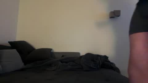 Snapshot of uncutedaustria chatting on November 3, 2025, 10:10 pm Tom online show from November 3, 2025, 10:10 pm