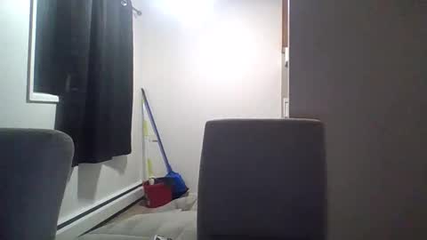 Snapshot of uncutstud18 chatting on November 30, 2025, 9:24 am UncutStud online show from November 30, 2025, 9:24 am