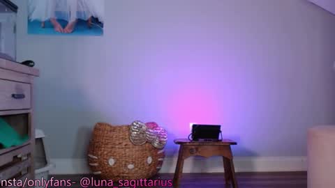 undaunted_41 online show from December 16, 2024, 3:08 am