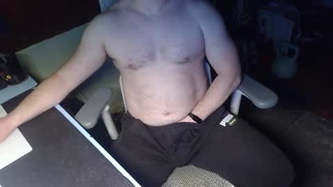 Snapshot of under_the_desk40 chatting on April 1, 2026, 9:01 pm Under the desk online show from April 1, 2026, 9:01 pm