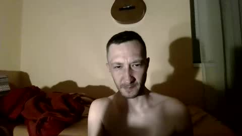 Snapshot of underguy19 chatting on April 27, 2026, 9:46 pm underguy19 online show from April 27, 2026, 9:46 pm