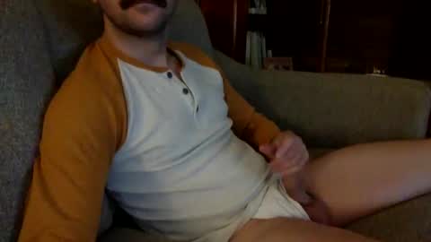 Snapshot of underwearguy230 chatting on January 6, 2025, 11:07 am underwearguy230 online show from January 6, 2025, 11:07 am