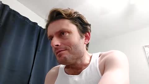 Snapshot of undress_me_ chatting on January 17, 2025, 2:29 am undress me online show from January 17, 2025, 2:29 am