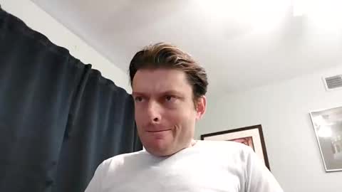 Snapshot of undress_me_ chatting on January 20, 2025, 12:39 pm undress me online show from January 20, 2025, 12:39 pm