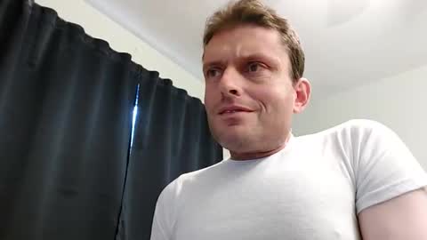 Snapshot of undress_me_ chatting on November 15, 2025, 7:32 pm undress me online show from November 15, 2025, 7:32 pm