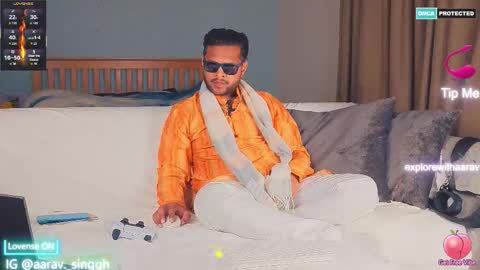 Snapshot of unexplored_aarav chatting on December 14, 2025, 1:38 pm Aarav online show from December 14, 2025, 1:38 pm