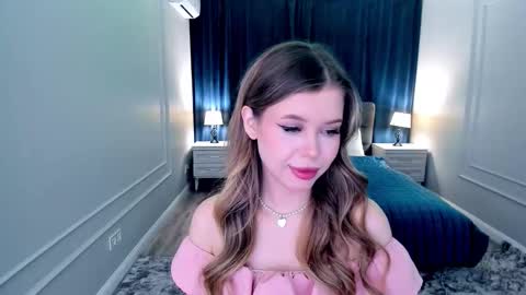Alice online show from October 5, 2025, 7:56 pm