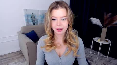 Snapshot of unforgettablalice chatting on April 16, 2026, 7:36 pm Alice online show from April 16, 2026, 7:36 pm