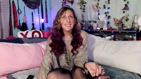 Snapshot of unforgettable138 chatting on January 12, 2026, 7:13 am Unforgettable138- Thankful to be Thankful Thanksgiving Broadcast Tonight xo online show from January 12, 2026, 7:13 am