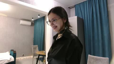 Snapshot of uninvited_raccoon chatting on February 11, 2026, 9:09 pm uninvited_raccoon online show from February 11, 2026, 9:09 pm