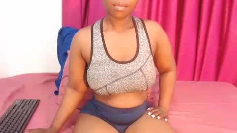 Snapshot of uniquebony chatting on September 10, 2025, 10:26 am UNIQUEBONY online show from September 10, 2025, 10:26 am
