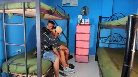 Snapshot of university111 chatting on December 5, 2025, 7:32 pm tha university online show from December 5, 2025, 7:32 pm