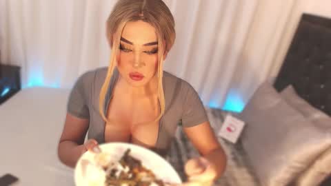 Miss online show from September 28, 2025, 1:55 am