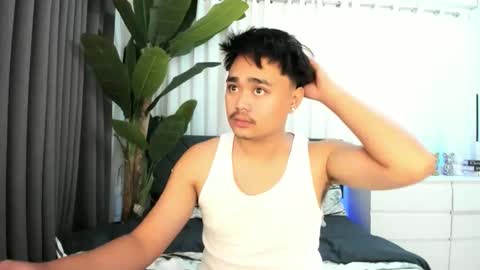 Miss online show from December 4, 2025, 4:11 am