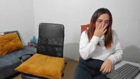 Kary and jhoa online show from February 15, 2025, 12:48 am