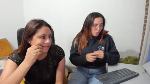 Kary and jhoa online show from February 21, 2025, 3:23 am