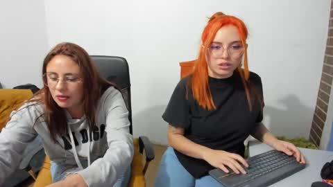 Kary and jhoa online show from March 9, 2025, 1:04 am