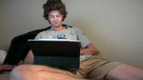 Stepbro online show from September 13, 2025, 11:21 am