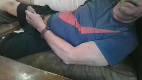 up4it52 online show from December 18, 2024, 10:24 pm